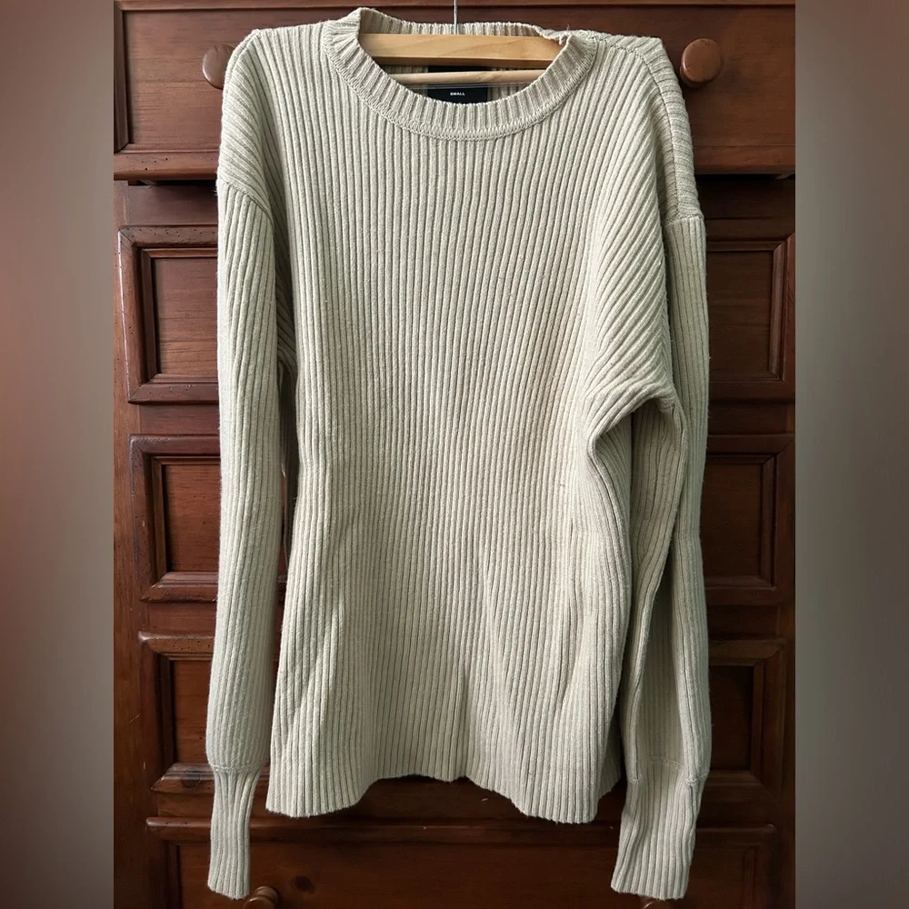 Kittenish Sweater - Picture 3 of 5